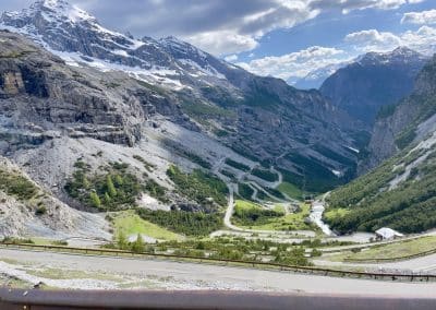 Passo de Stelvio fotografado numa viagem de BMS gs durante uma viagem Pegadas na Aventura aos Alpes